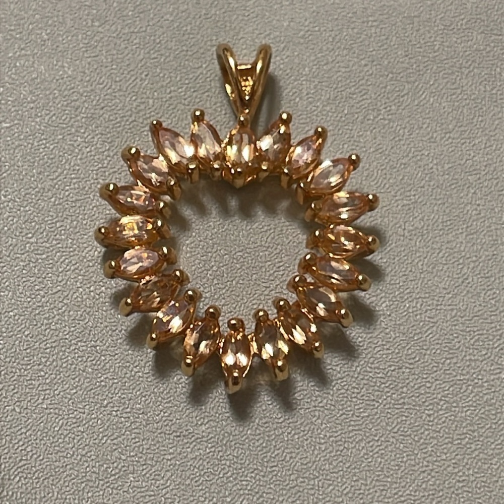 Elegant Sterling silver 925 gold toned Gemstone Heart Pendant Preowned - Picture 4 of 12